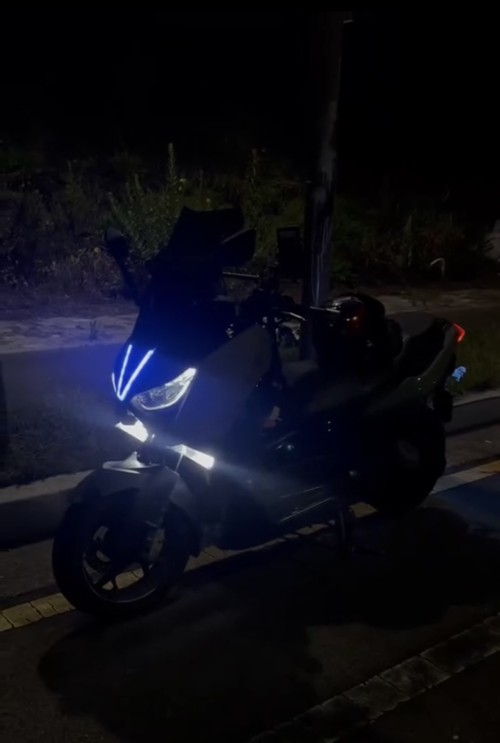Xmax 300 19년식 준튜닝