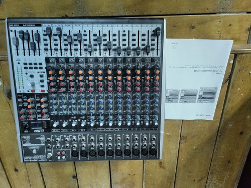 베링거 Xenyx2442 usb